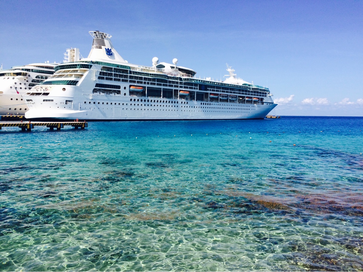Vision of the Seas Cruise Ship - Reviews and Photos - Cruiseline.com