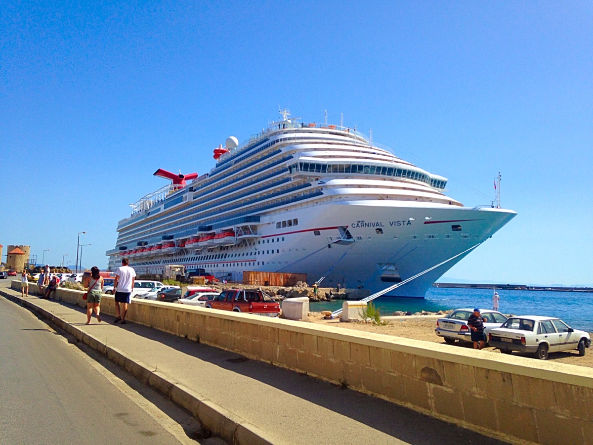 carnival cruise vista ship