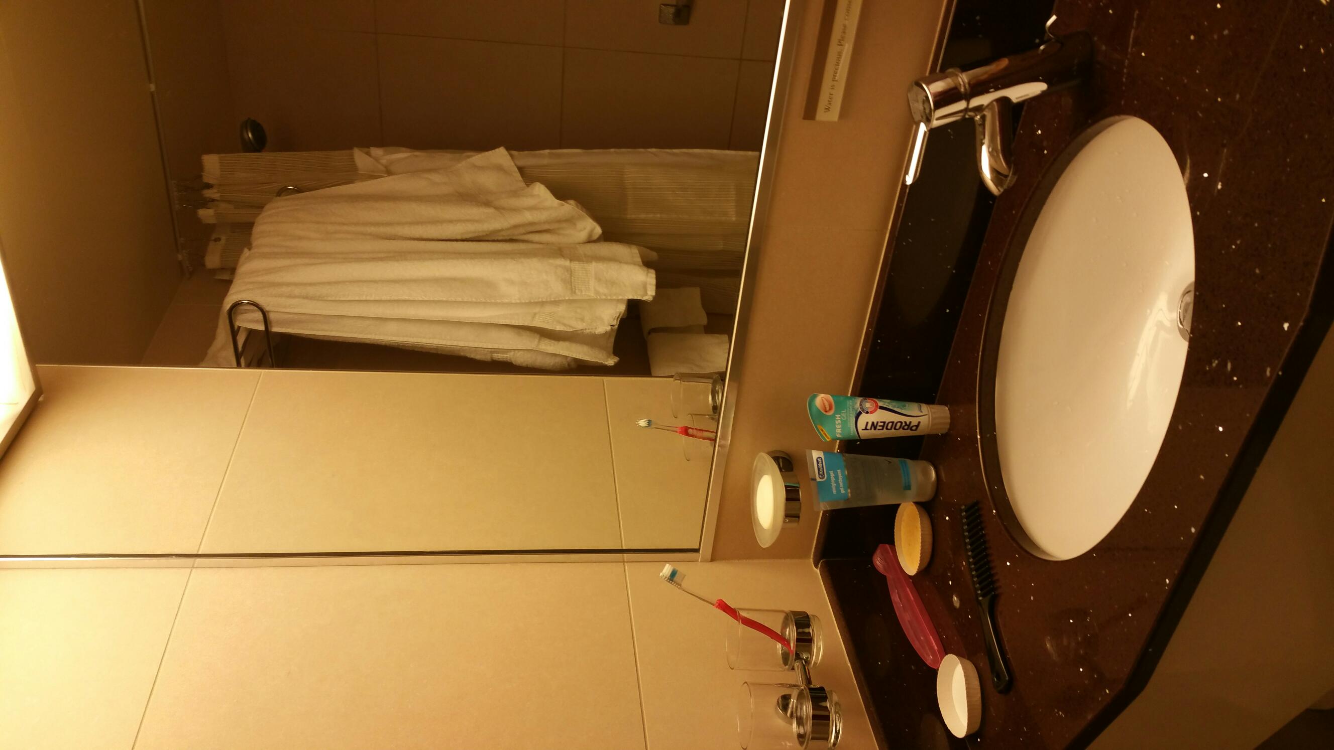 Vista Suite, Cabin Category SA, Rotterdam