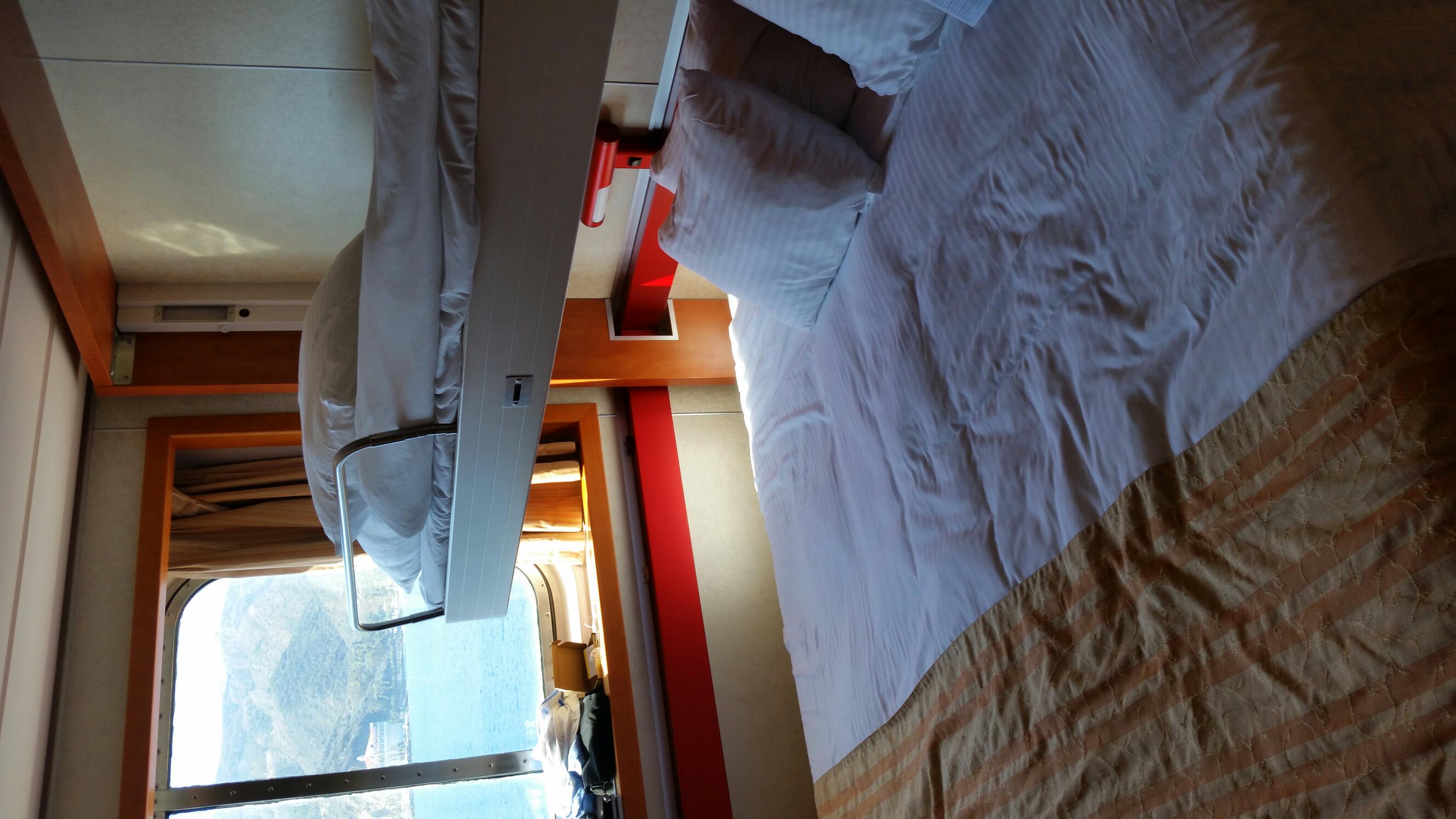 Oceanview Stateroom, Cabin Category 6D, Carnival Inspiration