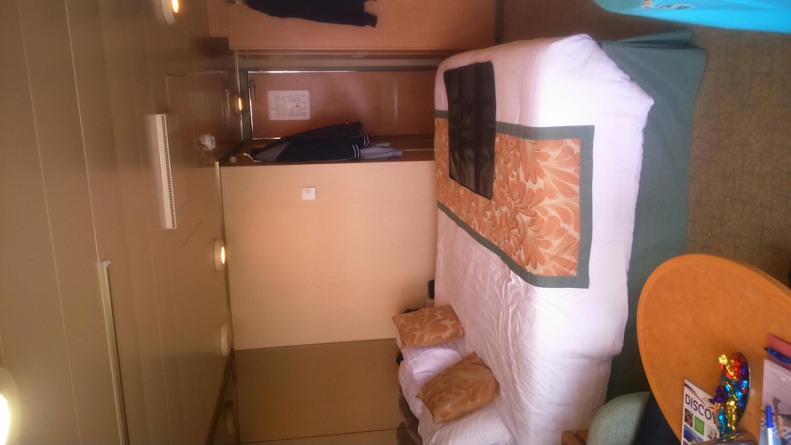 Arcadia Cabins and Staterooms