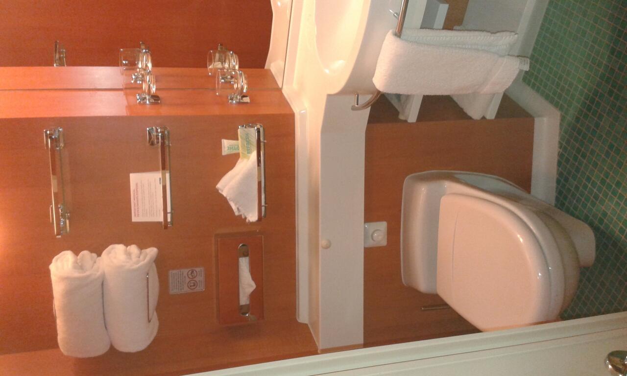 Inside Stateroom, Cabin Category ID, Norwegian Gem