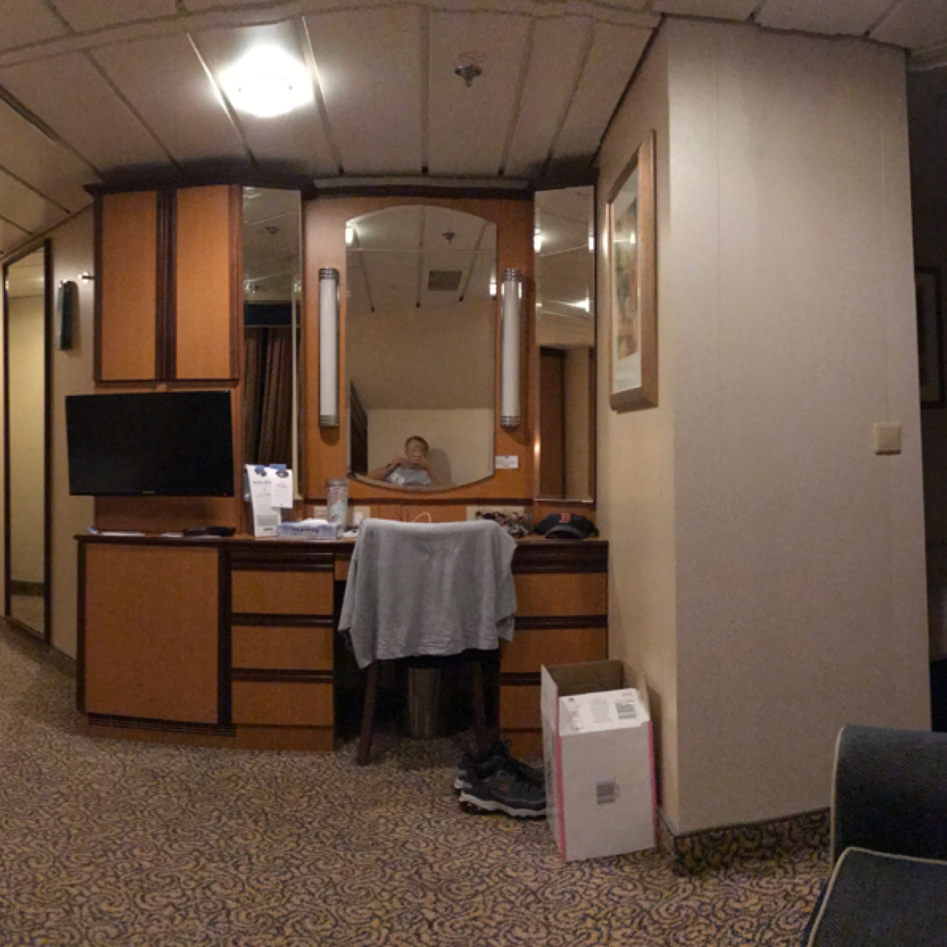 Family Oceanview Stateroom, Cabin Category FO, Serenade of the Seas