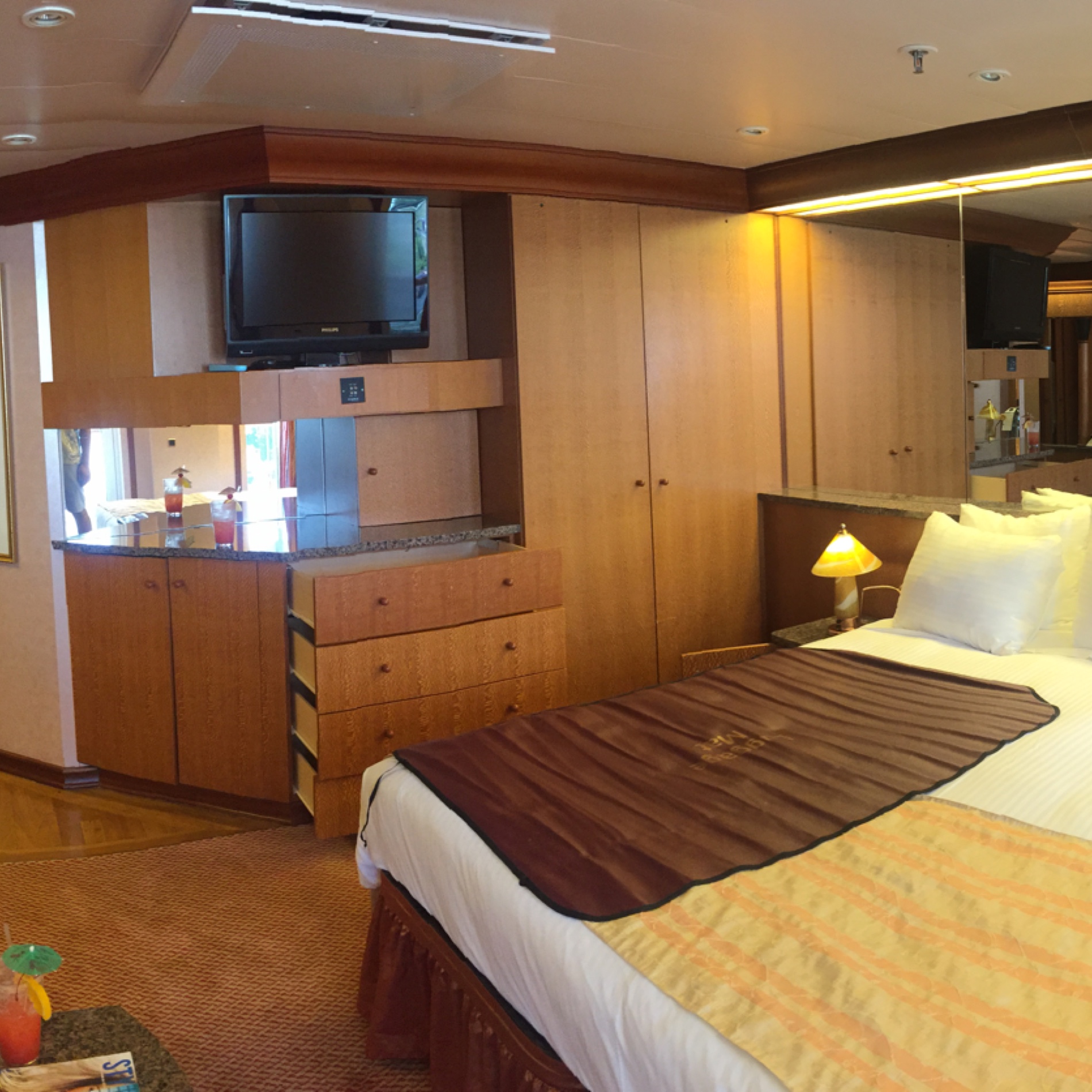 Ocean Suite, Cabin Category U3, Carnival Miracle