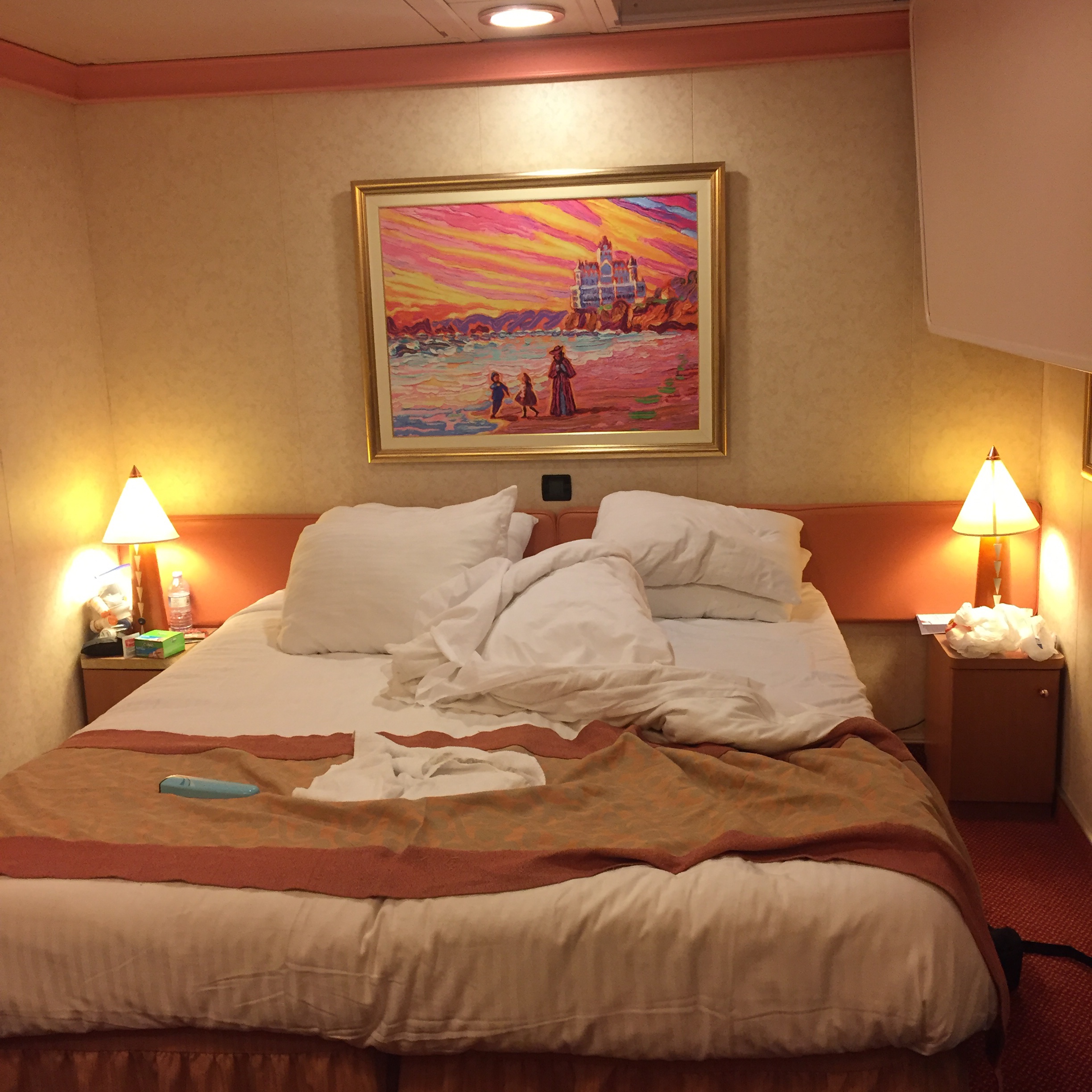 interior-stateroom-cabin-category-4d-carnival-freedom