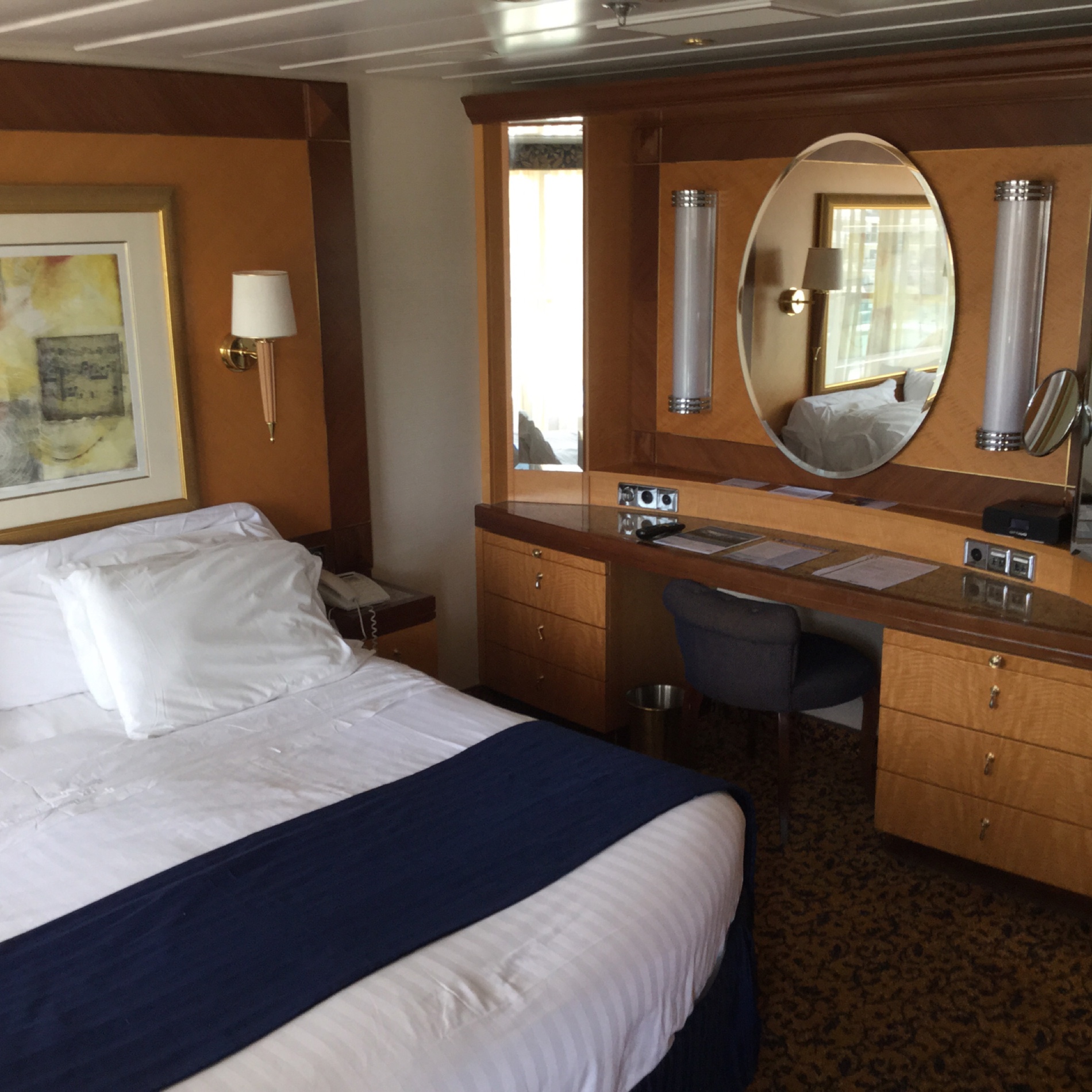 Owner's Suite with Balcony, Cabin Category U3, Jewel of ...