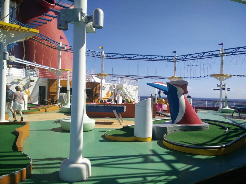 Carnival Magic Features and Amenities