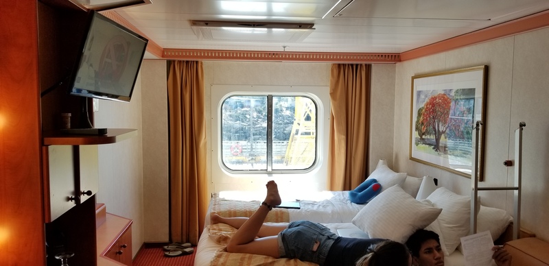 Oceanview Stateroom, Cabin Category 6a, Carnival Miracle