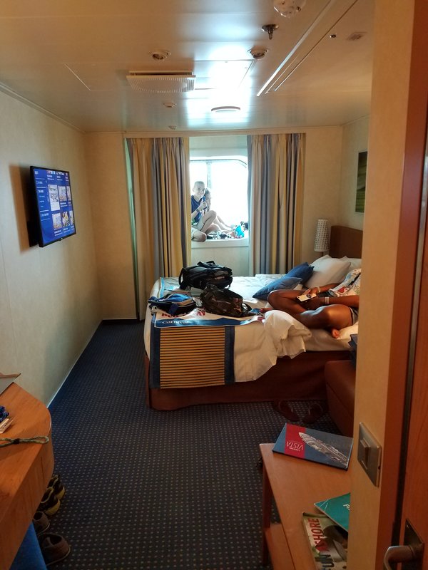 Deluxe Oceanview, Cabin Category 6Y, Carnival Vista