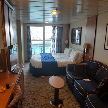 Jewel of the Seas Cabins and Staterooms