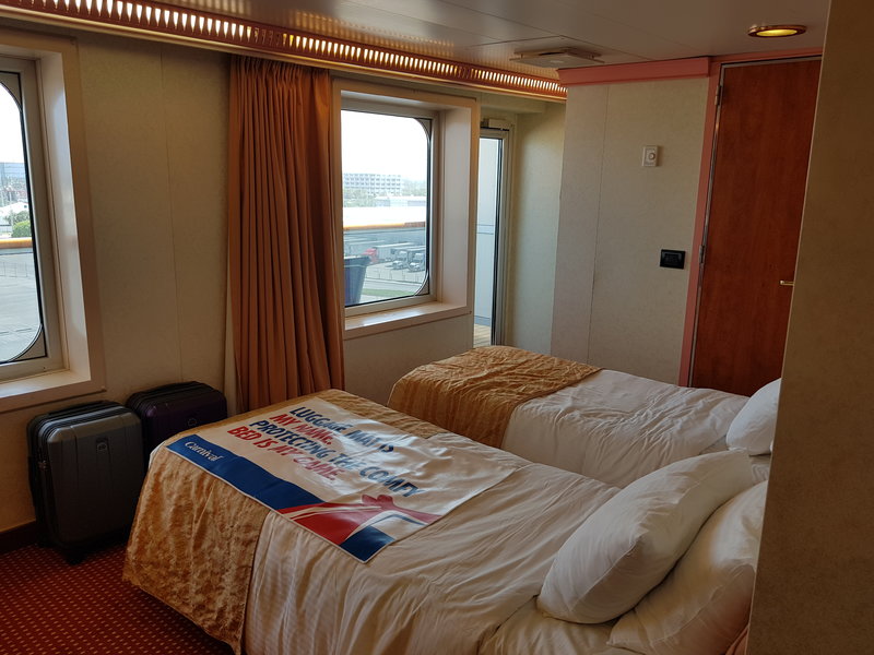 Balcony Cabin 6473 on Carnival Conquest, Category 8A