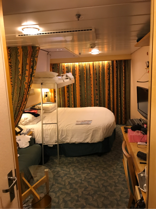 Balcony Cabin 8410 on Independence of the Seas, Category E2