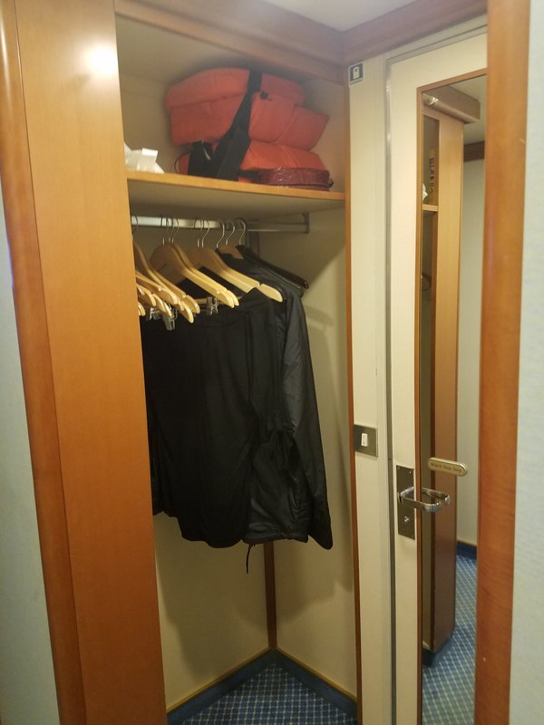 Balcony Stateroom, Cabin Category BC, Grand Princess