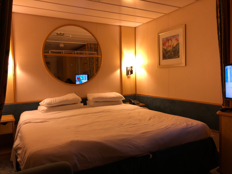 Interior Stateroom Cabin Category SN Mariner Of The Seas   7a1b1f894f69718ebf2da59379044a4b 800 