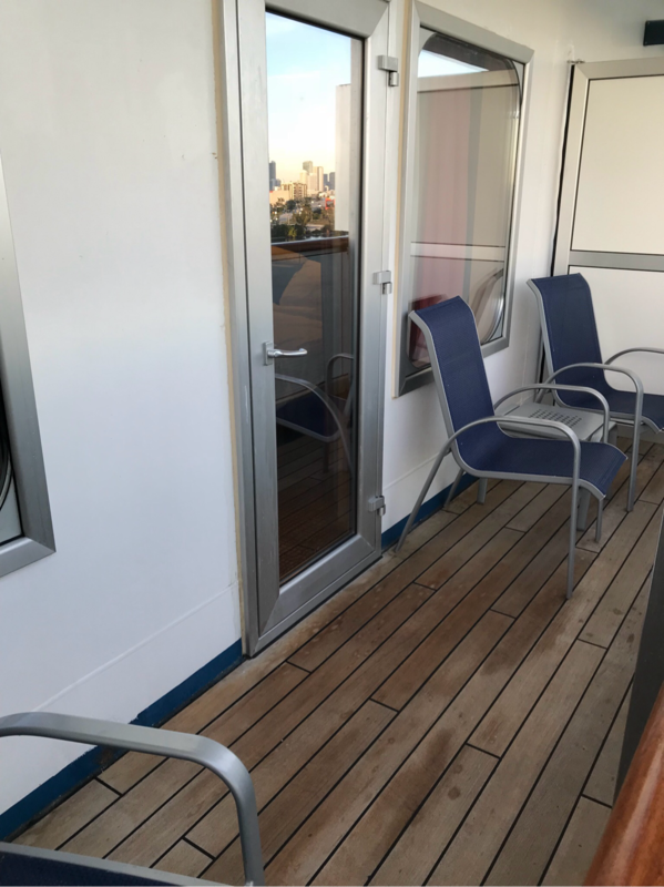 Ocean Suite, Cabin Category U3, Carnival Glory