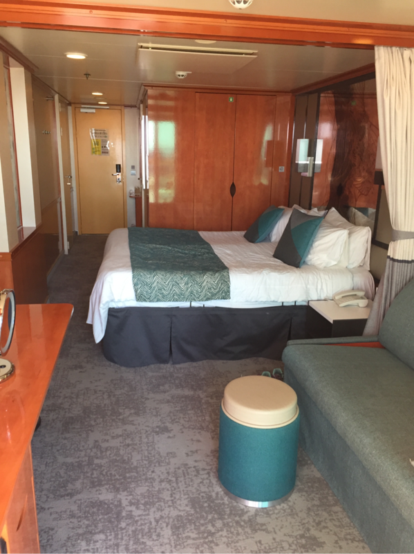 Mini-Suite with Balcony, Cabin Category MX, Norwegian Jade