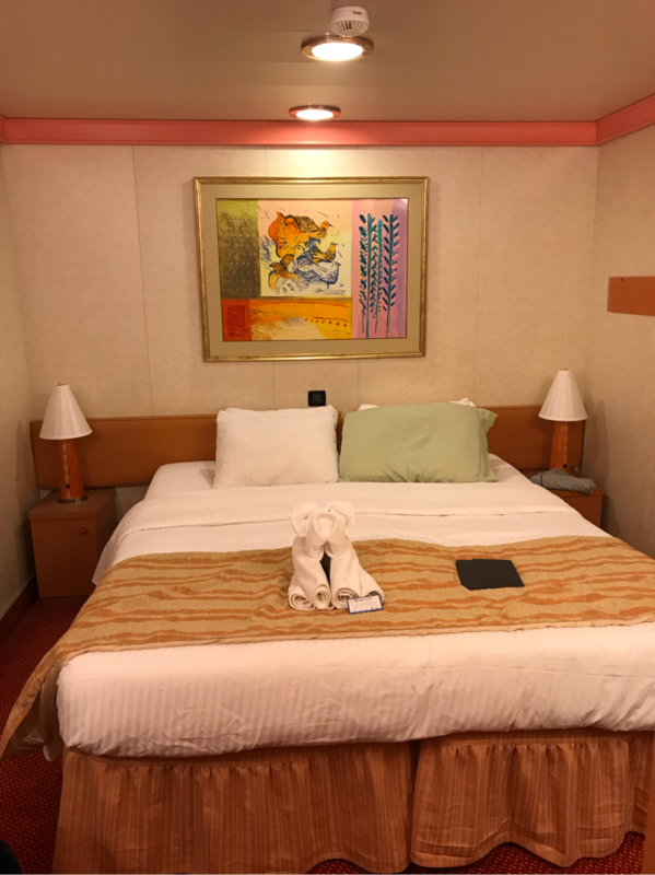 Interior Stateroom Cabin Category 4G Carnival Glory   8f00bc3409b800fb6b7dbf0d42eb844e 800 