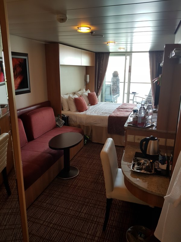 Balcony Cabin 9124 on Celebrity Silhouette, Category 1B