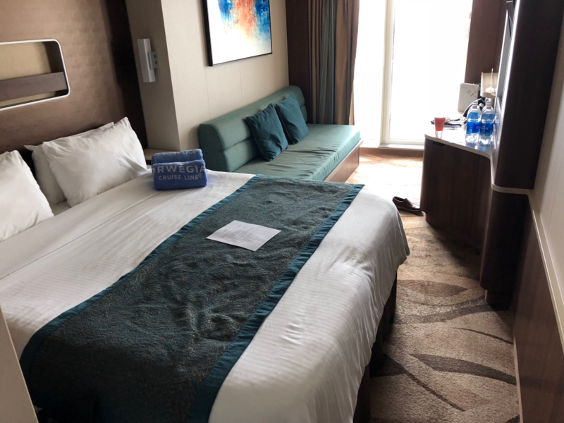 Family Balcony Stateroom, Cabin Category B4, Norwegian Escape