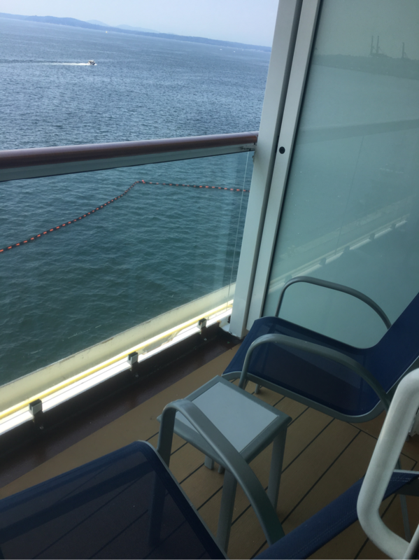 Mid-Ship Balcony Stateroom, Cabin Category SU, Norwegian Pearl