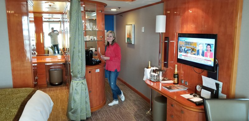 Picture of Room in Luxury Penthouse with Wraparound Balcony - Airbnb