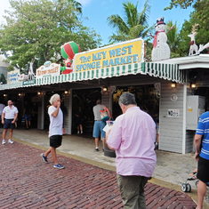The bus from the ship dropped us off at this point at Mallory Square, Key West