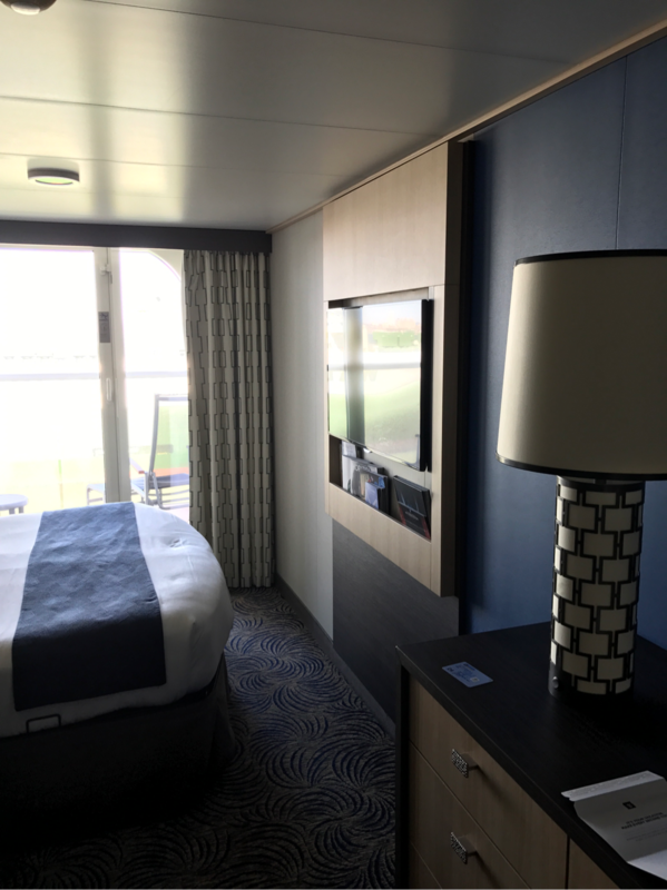 Superior Oceanview Stateroom with Balcony, Cabin Category D5, Anthem of ...