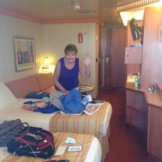 Mom starts unpacking