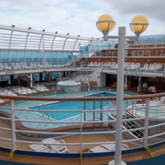 main deck pool and bar