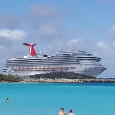 Carnival Conquest - Reviews and Photos