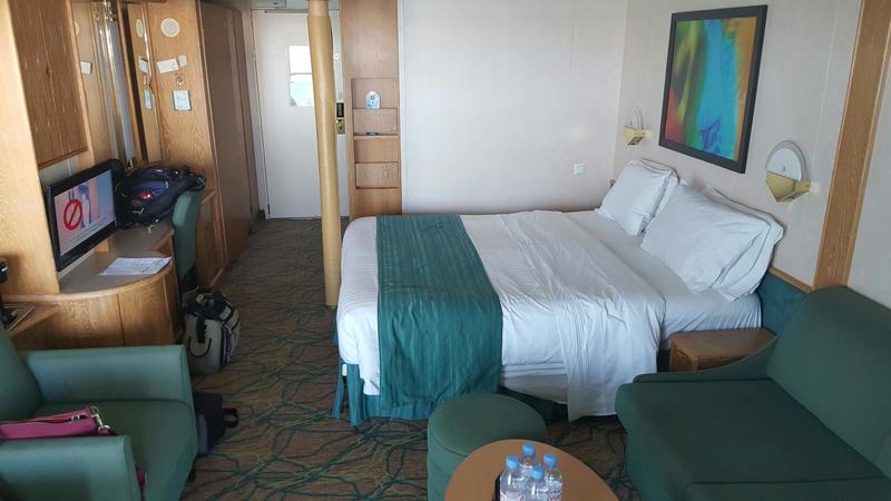 Suite 8614 on Enchantment of the Seas, Category 3J