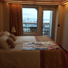 Balcony Cabin 9211 on Carnival Splendor, Category 8D