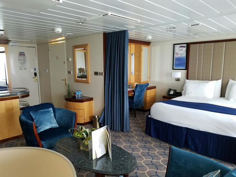 Suite 1556 on Liberty of the Seas, Category GR