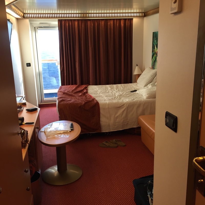 Balcony Cabin 10221 on Carnival Magic, Category 8E