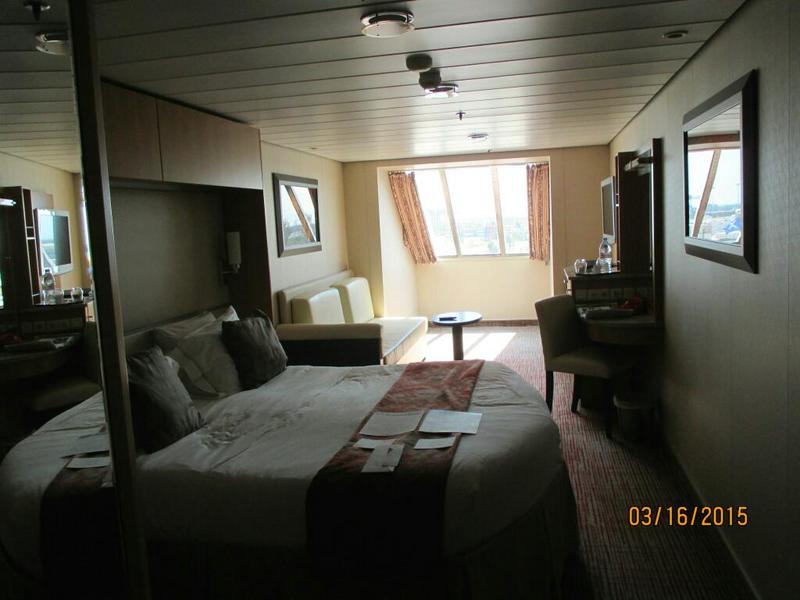 tfss-58671d95-3285-432d-a819-f307ecc4803f-CelebrityEquinox-cabin-room_800.jpg