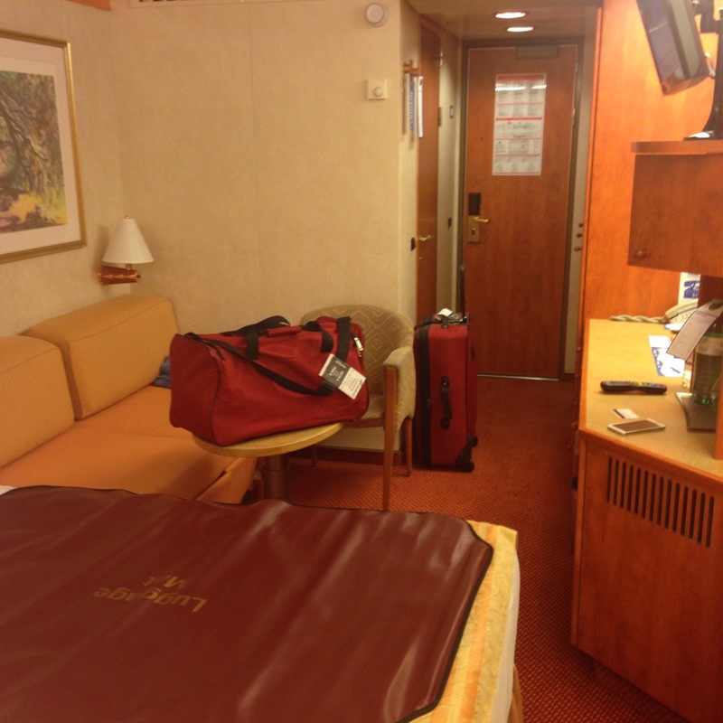 Inside Cabin 4107 on Carnival Miracle, Category 4K