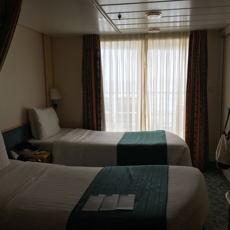 Balcony Cabin 8412 on Independence of the Seas, Category E1