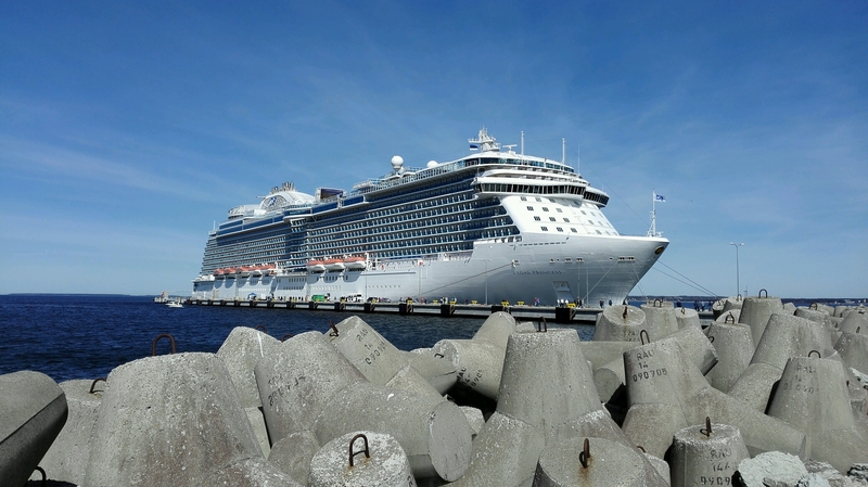 cruise ship port tallinn estonia