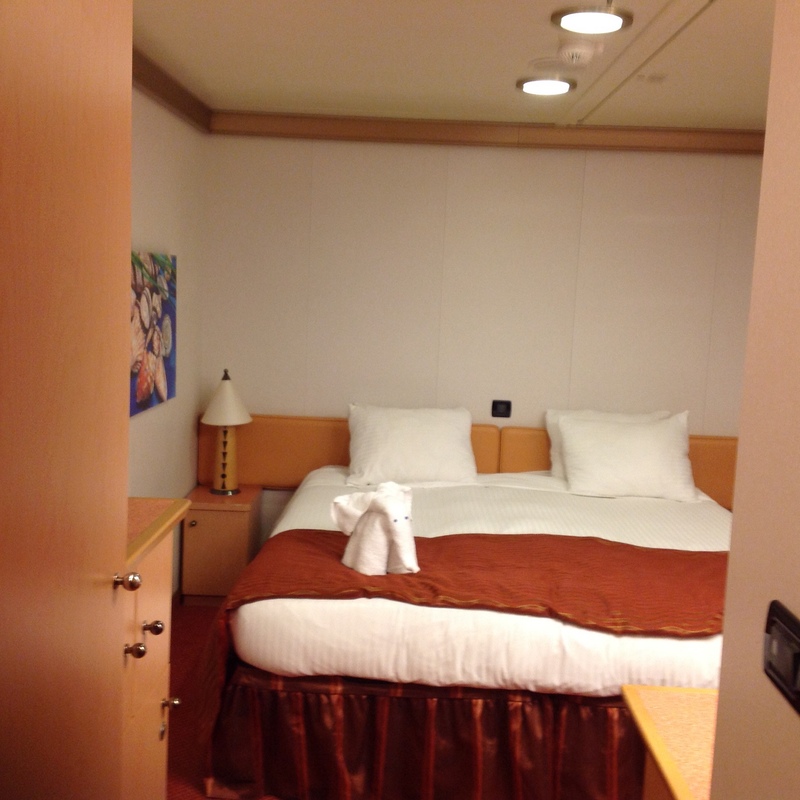 Inside Cabin 9417 on Carnival Magic, Category 4H