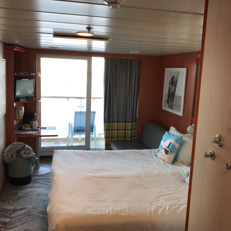 Mid-Ship Balcony Stateroom, Cabin Category SU, Norwegian Dawn