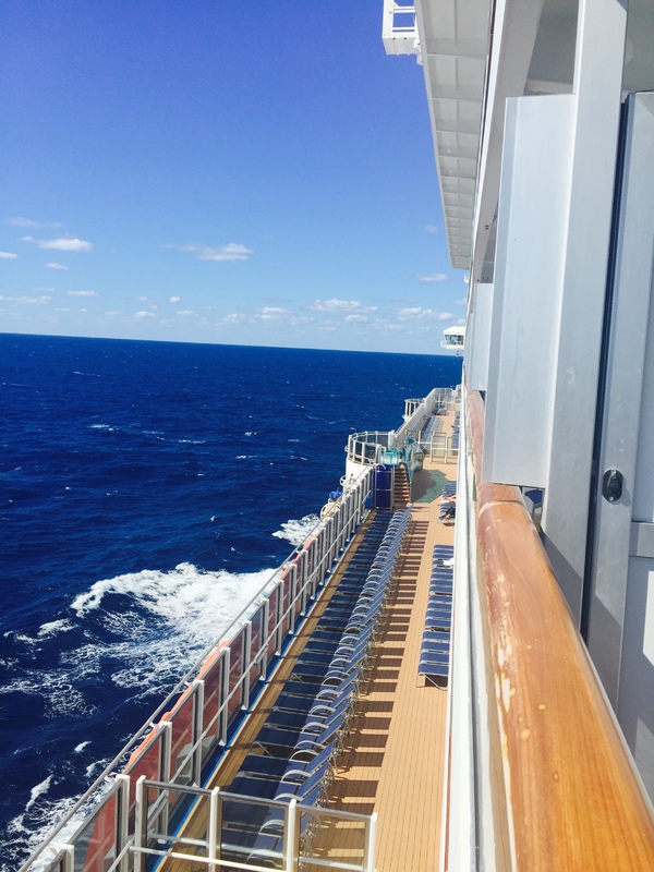 Suite 7364 on Carnival Magic, Category U3