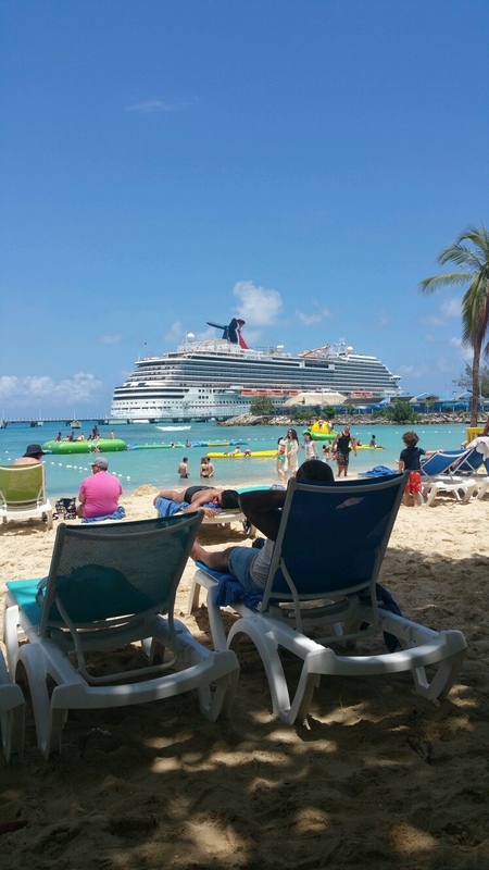 Carnival Breeze - Reviews and Photos