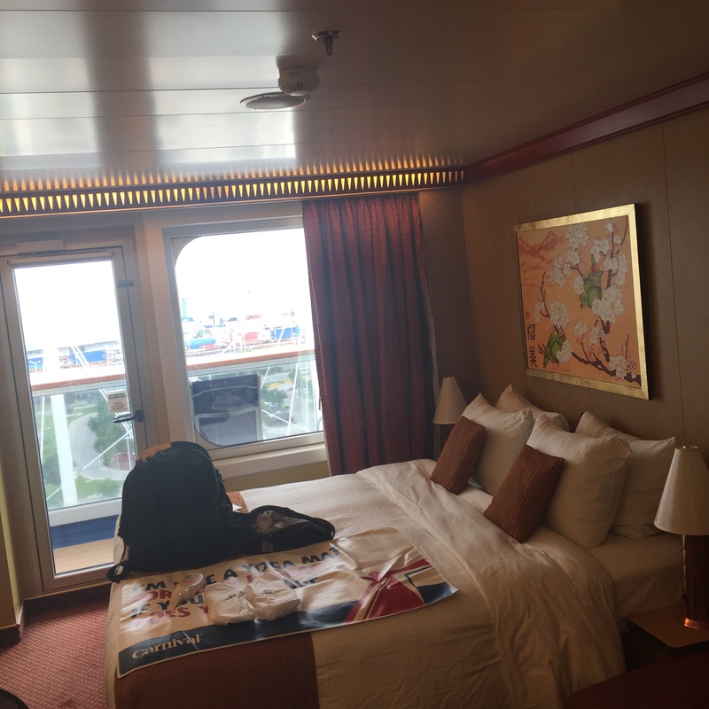 Balcony Cabin 1033 on Carnival Splendor, Category 8P