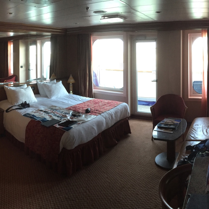 Suite 7242 on Carnival Freedom, Category U3