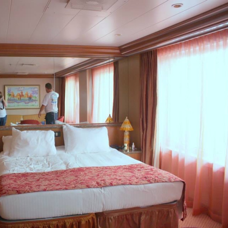 Suite 7289 on Carnival Freedom, Category GR