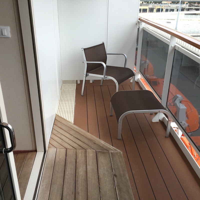 Balcony Cabin 10143 on MSC Fantasia, Category BW