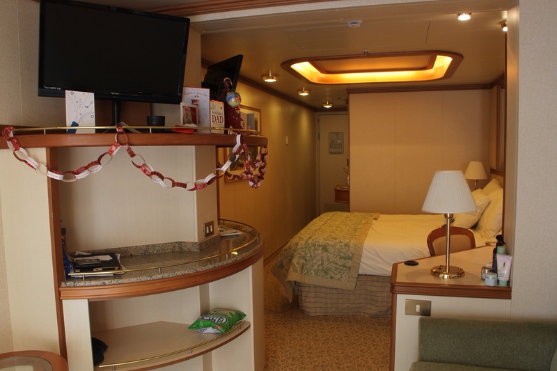 Mini-Suite, Cabin Category MD, Emerald Princess