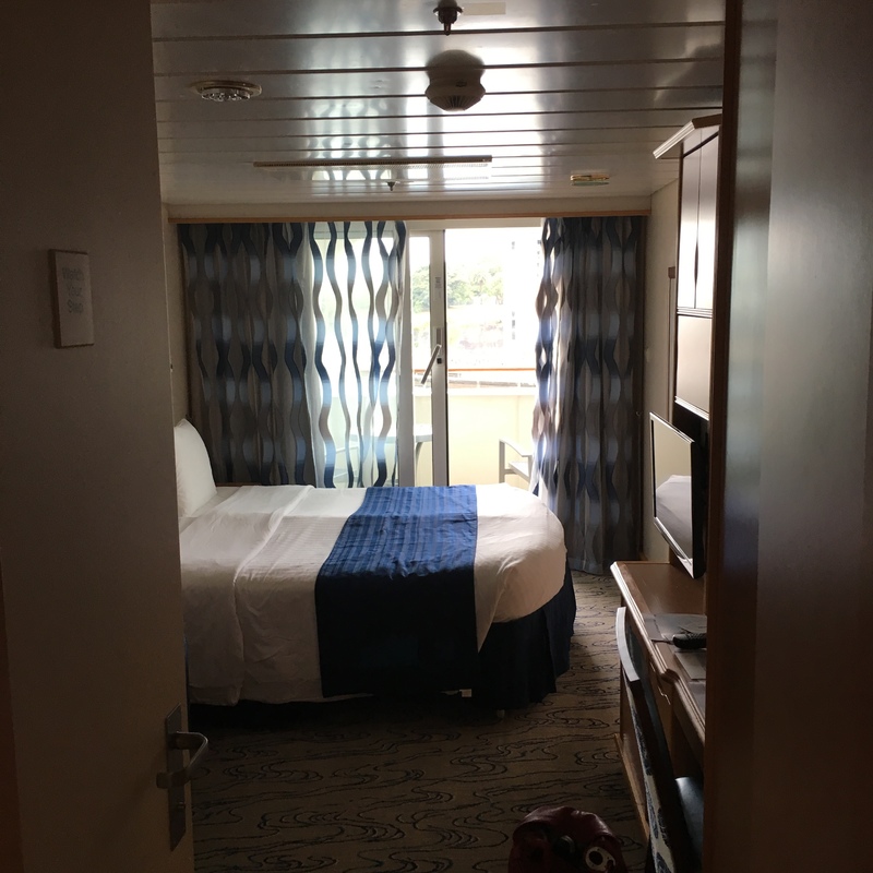 Balcony Cabin 6562 on Voyager of the Seas, Category E2