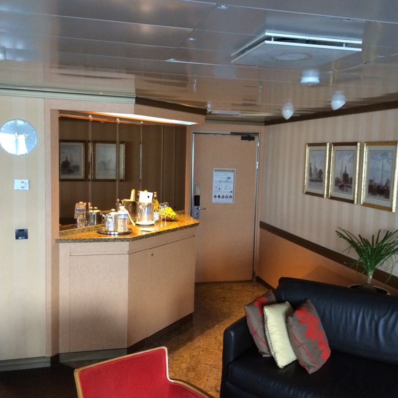 Neptune Suite, Cabin Category UP, Volendam