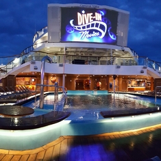 carnival valor cruise ship